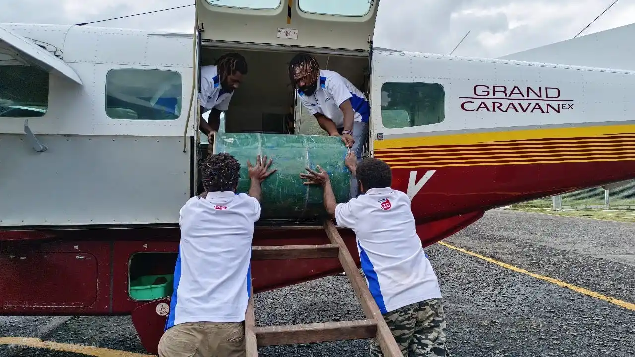 Pertamina Patra Niaga sukses salurkan Solar dan Pertalite ke Distrik Kanggime dan Balingga, Papua Pegunungan. Foto: dok. Pertamina