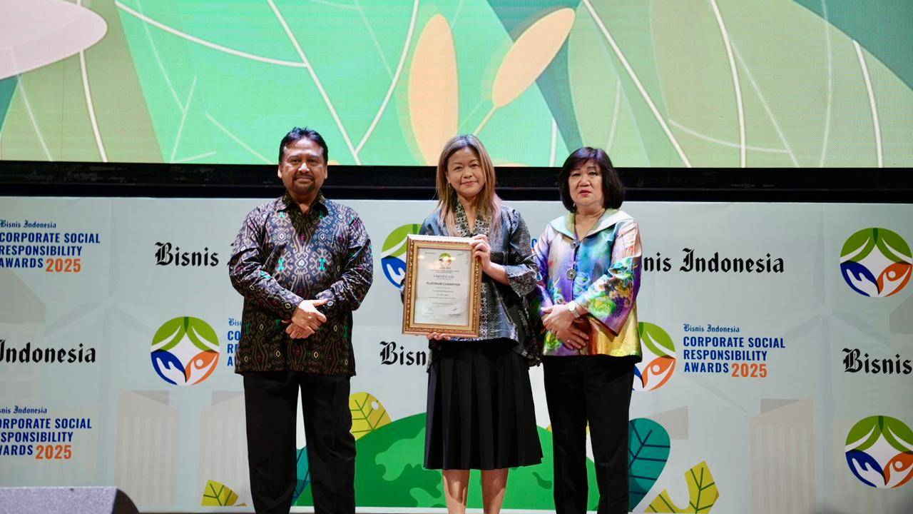 TAM menerima penghargaan Bisnis Indonesia Corporate Social Responsibility Awards (BISRA) 2025. Foto: doc TAM.