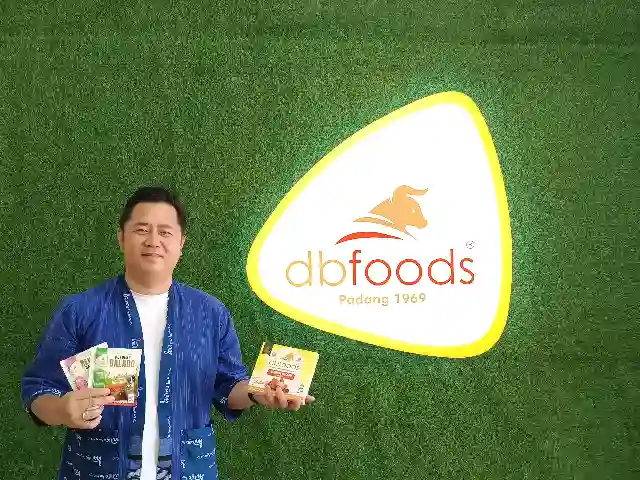 Dari resep keluarga sejak 1969, DBFOODS sukses modernisasi kuliner Padang hingga menembus pasar internasional dengan dukungan BRI. Foto: dok. BRI