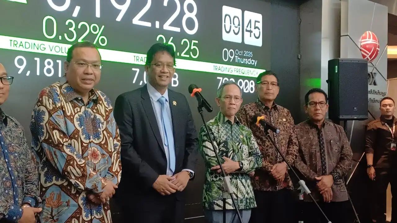 Menkeu Purbaya meminta BEI untuk merapikan saham gorengan. Foto: KabarBursa.com/Desty Luthfiani.