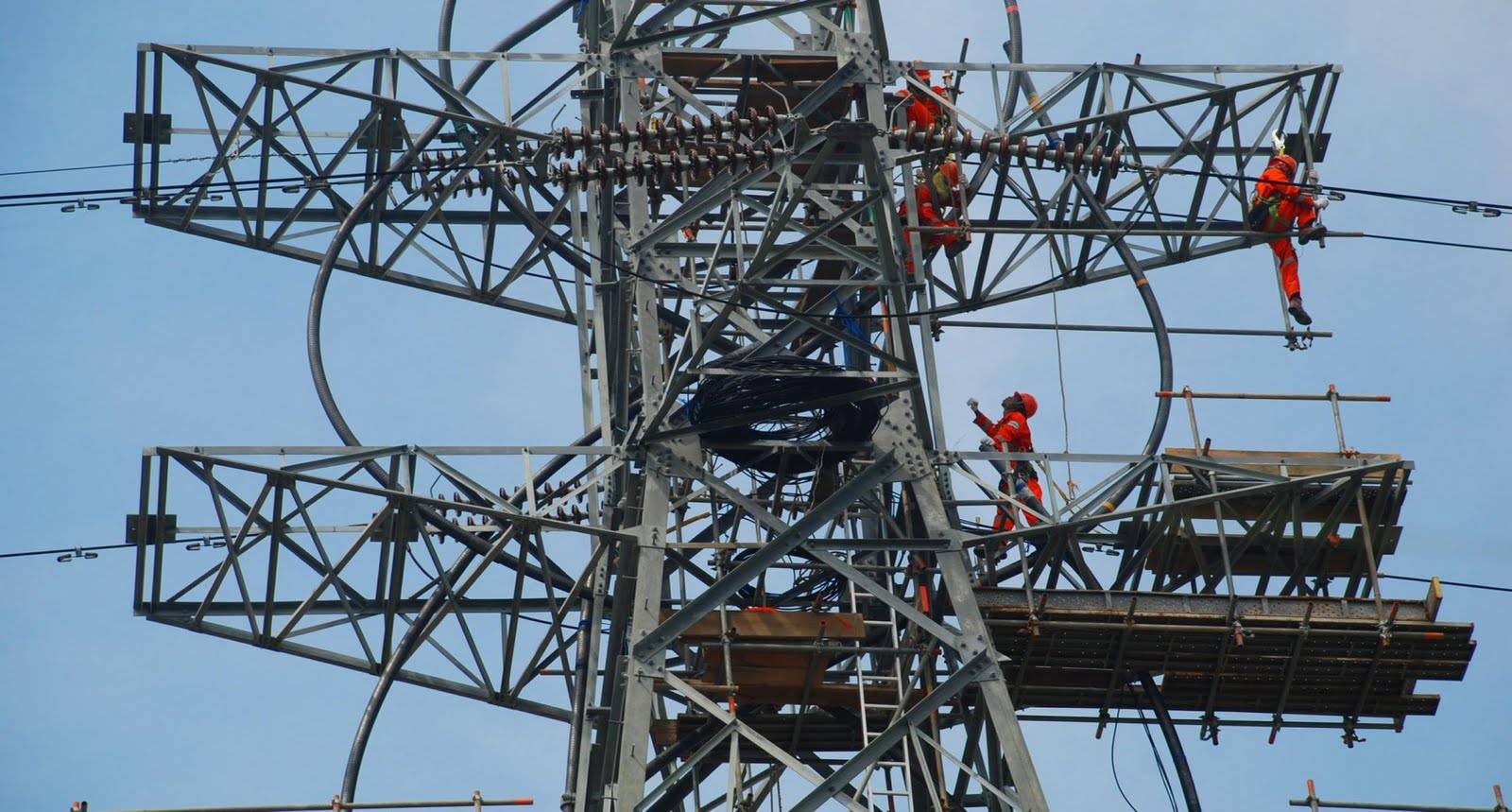 Menara sutet (Foto: Doc. PLN)