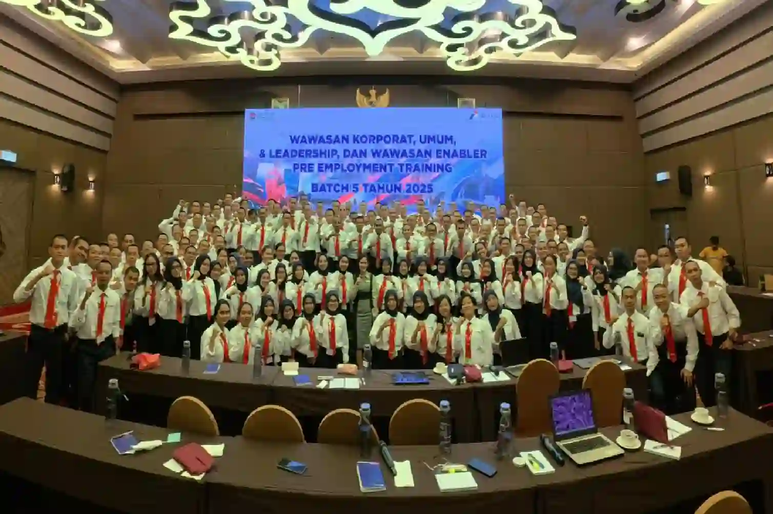 Pertamina rekrut 1.552 generasi muda melalui Program PET 2025 untuk mencetak SDM unggul yang siap jalankan transisi energi berkelanjutan. Foto: dok. Pertamina