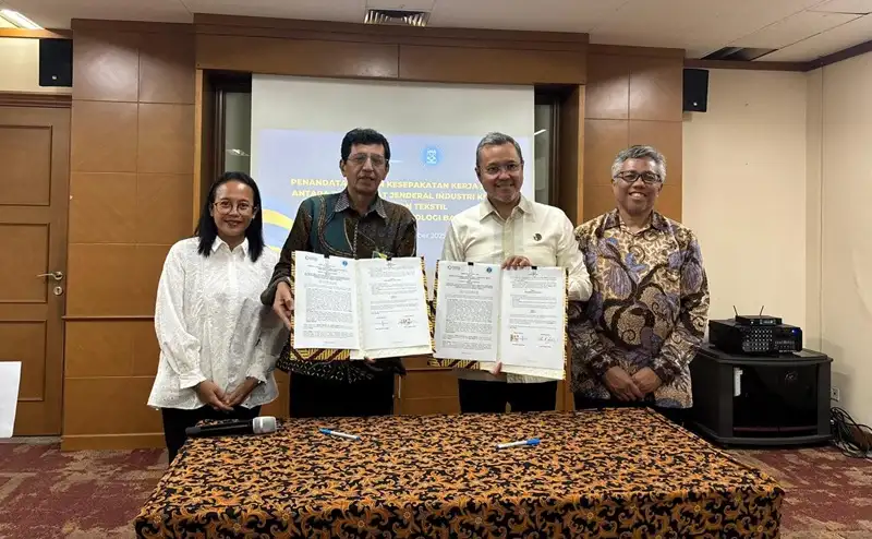 Penandatanganan kerja sama antara Kemenperin dan ITB. Foto: dok Kemenperin.