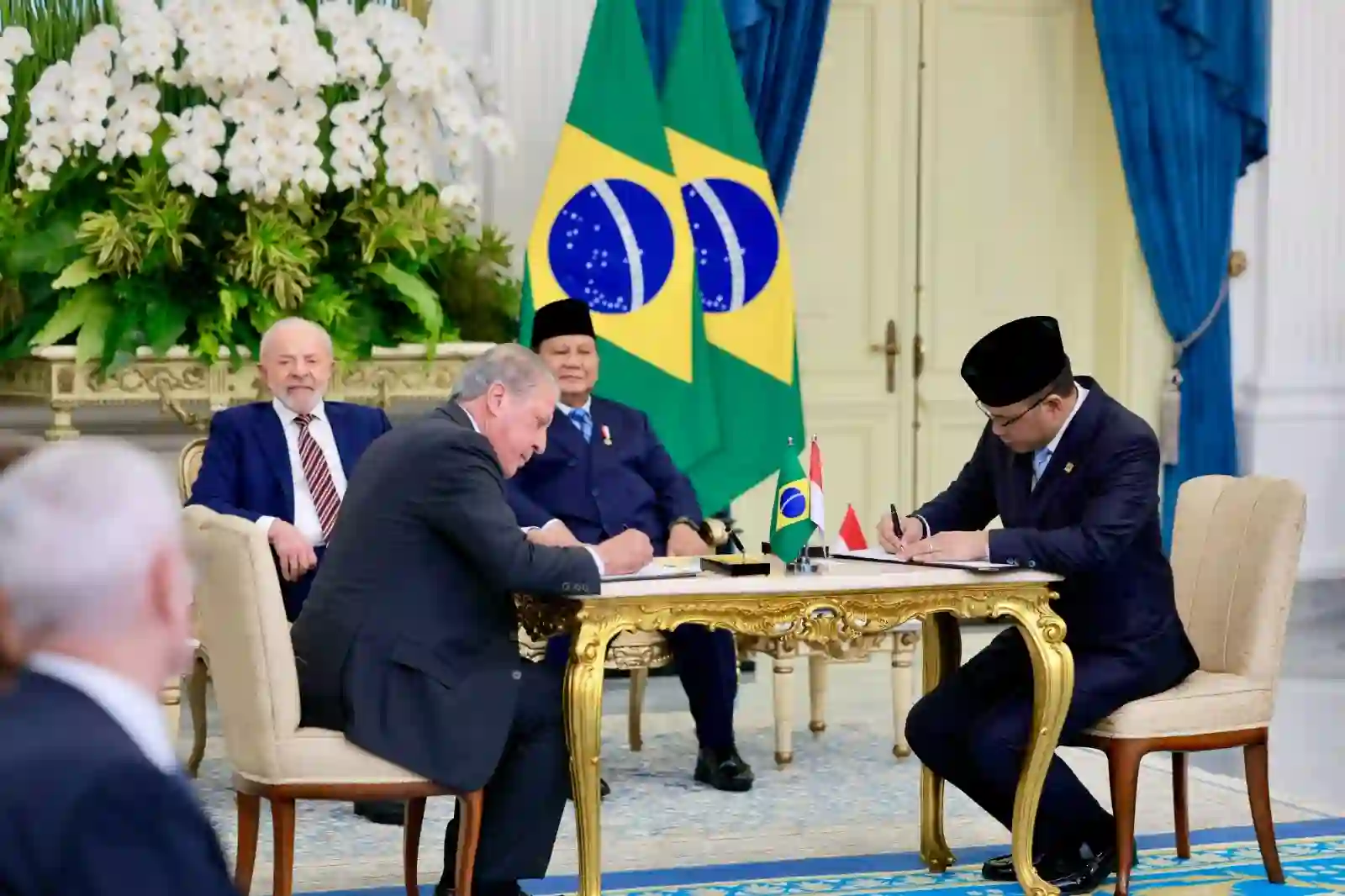 Pertamina rampungkan MoU dengan Fluxus Holding S.A. asal Brasil untuk kerja sama energi rendah karbon. Foto: dok. Pertamina