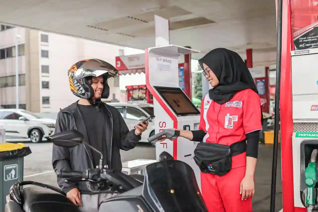 MyPertamina Fair 2025 siap berlangsung meriah. Tukar poin MyPertamina bisa menang Yamaha R25, Vespa matic, iPhone 17, hingga hadiah menarik lainnya. Foto: dok. Pertamina