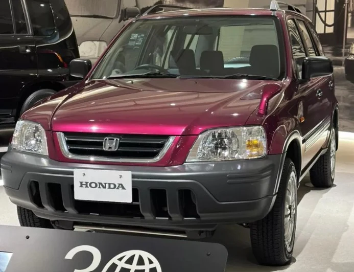 Honda CR-V yang sudah berkiprah sejak tiga dekade lalu, Foto: Honda. 