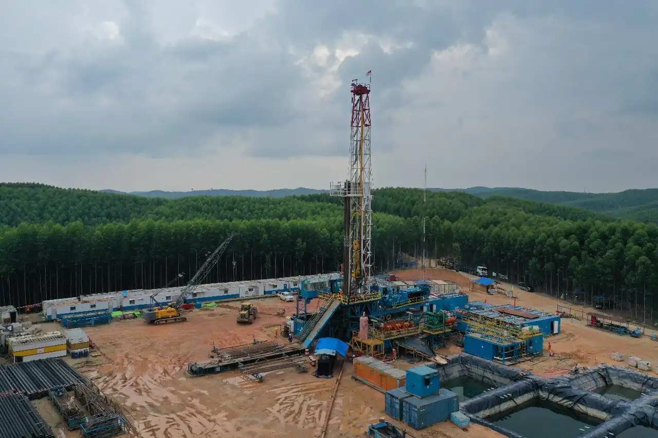 PT Energi Mega Persada Tbk. Foto: Dok ENRG.