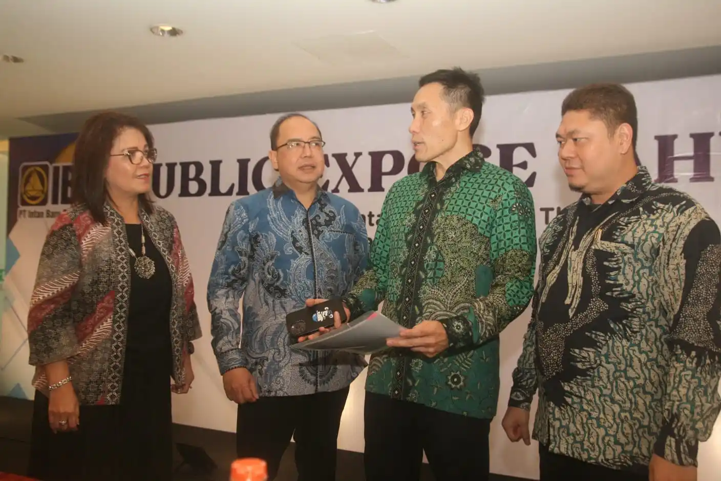Jajaran direksi PT Intan Baru Prana Tbk (IBFN). Foto: Dok IBFN