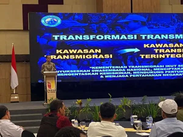 Menteri Transmigrasi, Muhammad Iftitah Sulaiman Suryanagara pada Forum Ekonomi Regional Indonesia Timur 2025