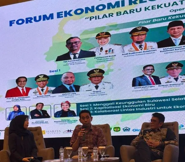 Anggota DPR-RI Fraksi Gerindra, H. Kamrussamad saat Memaparkan Materi dalam Forum Ekonomi Regional Indonesia Timur 2025 yang diinisiasi oleh Kabar Group Indonesia