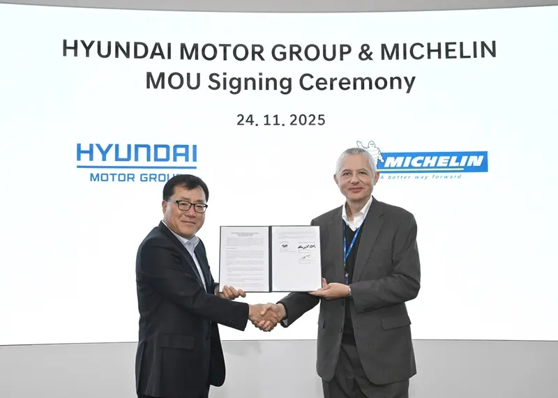 Kerja sama antara Hyundai dan Michelin untuk menghasilkan produk ban mobil listrik. Foto: dok Hyundai. 