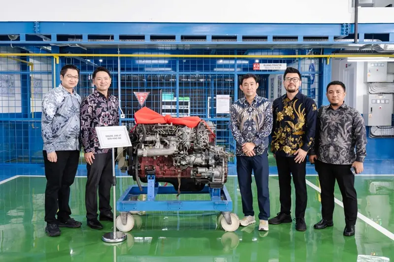Hino resmikan fasilitas training center baru untuk mekanik hingga pelanggan. Berikut manfaatnya. Foto: dok. HMSI
