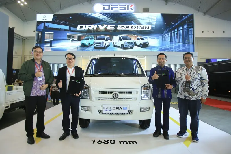 Kerja sama antara DFSK dan pegadaian untuk mempermudah mendapatkan kendaraan listrik. Foto: dok DFSK.