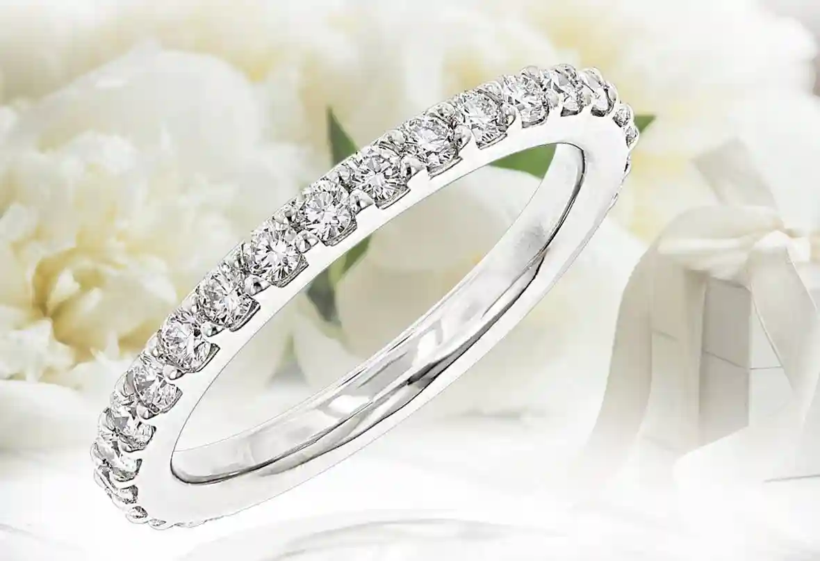 Ilustrasi cincin platinum. Foto: Itshot.