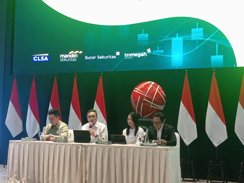  Jajaran direksi Superbank saat melakukan konferensi pers di Main Hall BEI, Rabu, 17 Desember 2025. Desty Luthfiani/KabarBursa.com