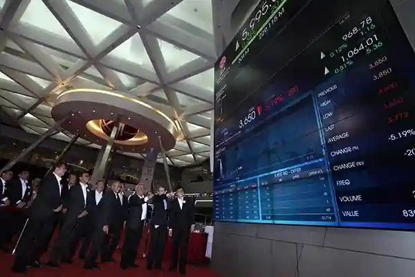 Tugu Insurance saat pencatatan saham perdana (IPO) di BEI. Foto: Dok TUGU.