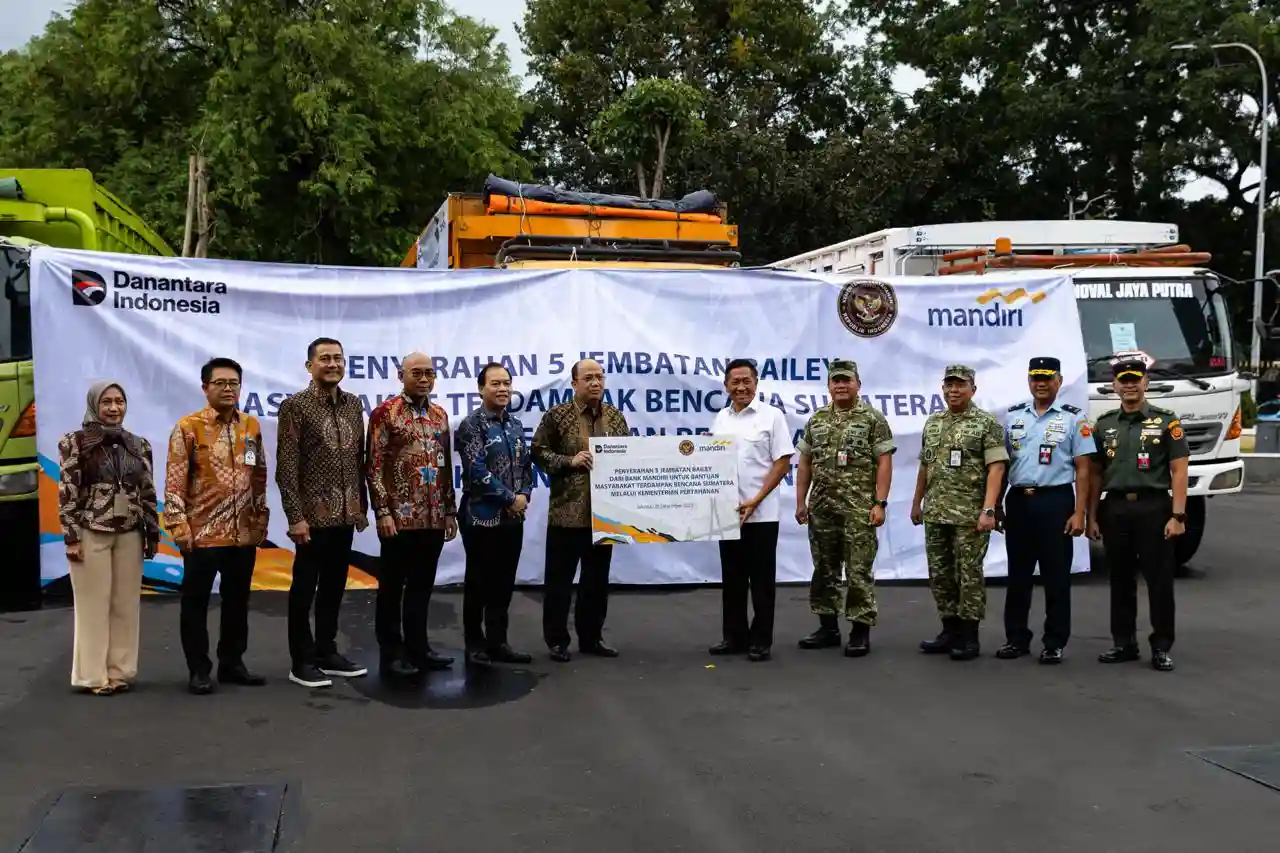 Sinergi Bank Mandiri dan Kemenhan demi pulihkan akses di wilayah bencana Sumatra. Berikut deretan kontribusi Bank Mandiri. Foto: dok. Bank Mandiri