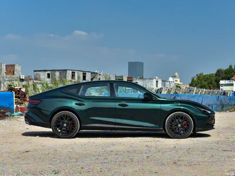 Mobil terbaru MG7 2026 yang baru dirilis. Foto: Autohome