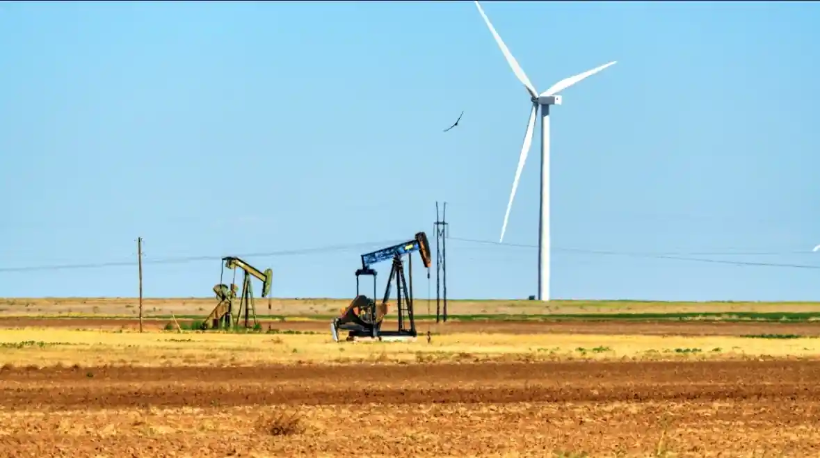 IEA menilai proyek migas baru tak lagi relevan jika dunia menekan permintaan energi fosil sesuai target iklim 1,5 derajat Celsius. Foto: Dok. IEA
