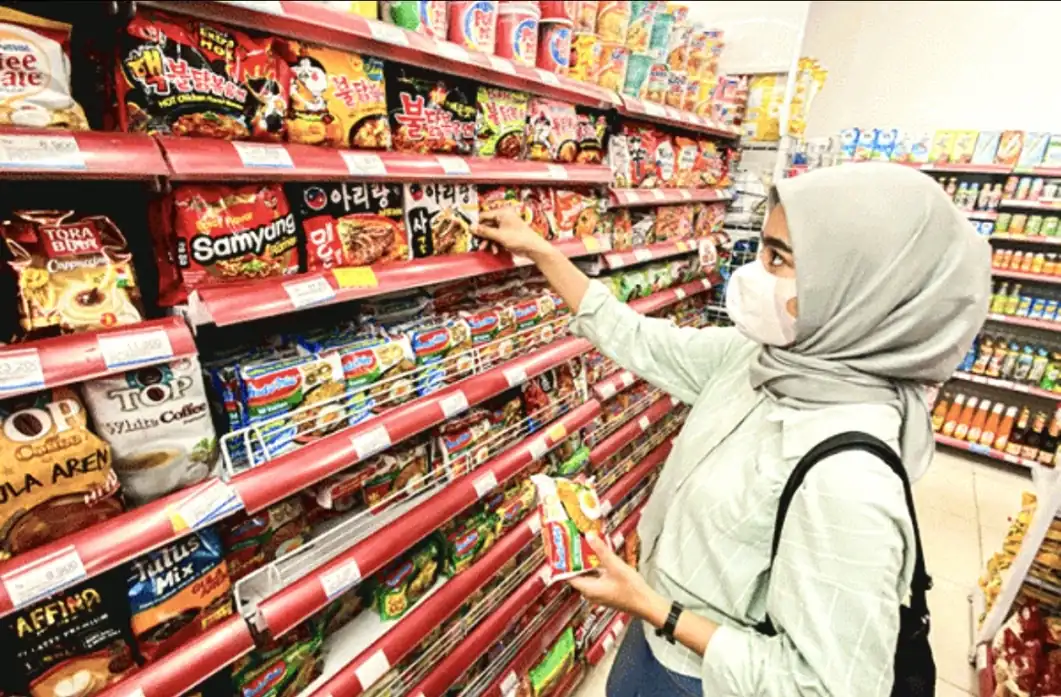 Bisnis ICBP terlihat stabil, namun utang dolar membuat laba perseroan sensitif terhadap fluktuasi kurs dan risiko nilai tukar. Foto: IDX Channel