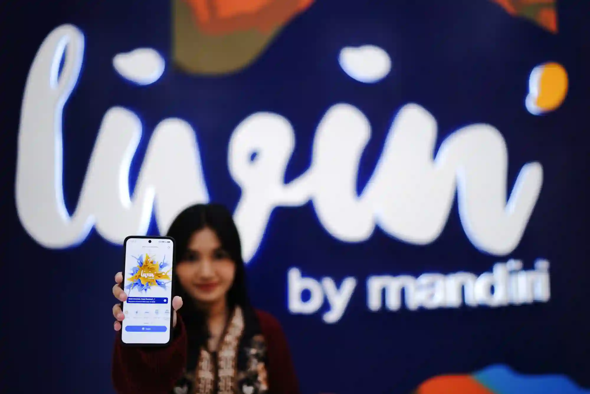 Livin’ by Mandiri dominasi transaksi digital Bank Mandiri dengan 99,2 persen transaksi non-tunai. Berikut deretan pencapaian perseroan hingga November 2025. Foto: dok. Bank Mandiri