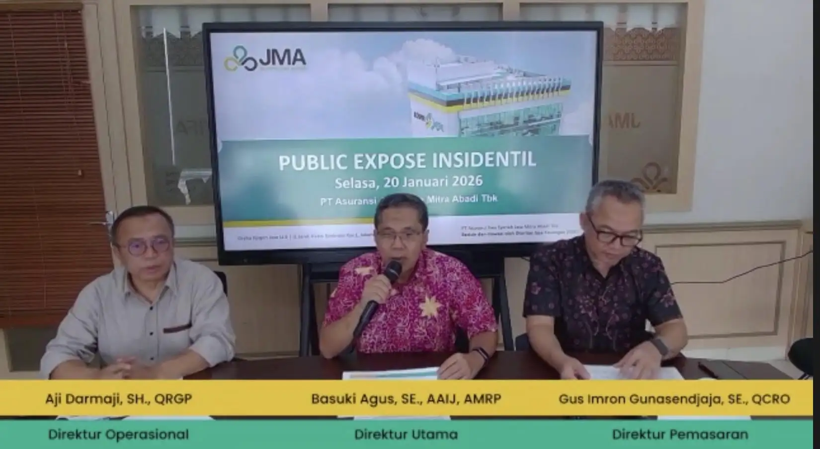 Tangkapan layar jajaran direksi JMAS dari kiri Direktur Operasional, Aji Darmaji ; Direktur Utama Basuki Agus dan Direktur Pemasaran Gus Imron Gunasendjaja dalam publik ekspose secara daring Selasa, 20 Januari 2026