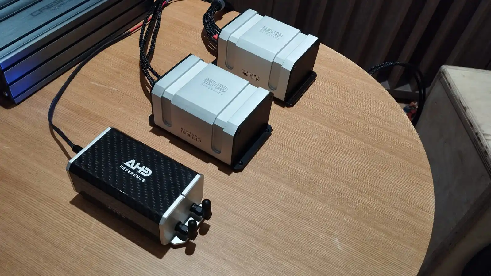 Harmonic Harmony rilis EHD Reference dan AHD Series, perangkat yang dapat membuat suara audio mobil menjadi lebih hidup. Berikut harganya. Foto: Harun/KabarBursa.com