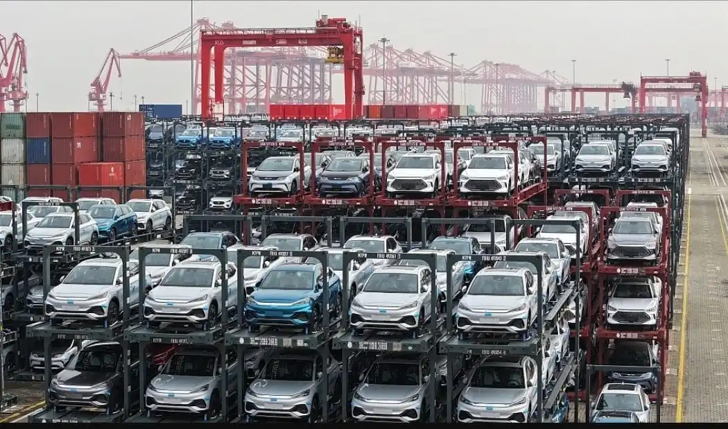 Ilustrasi peningkatan produksi mobil China. Foto: dok KabarBursa.com