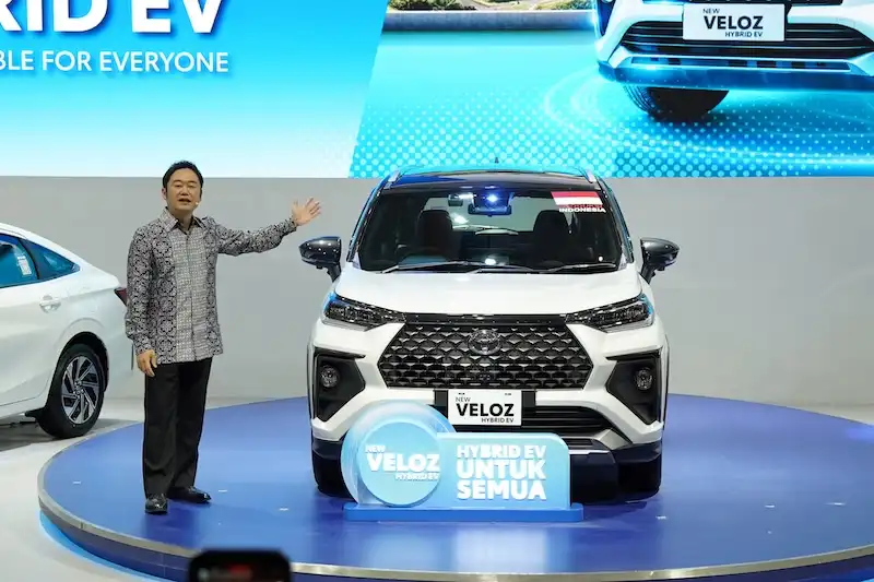 New Veloz Hybrid EV yang mulai dijual di pasar Indonesia. Foto: Ist.