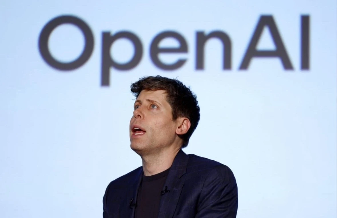 Persaingan sengit ChatGPT milik OpenAI dan Claude buatan Anthropic memanas, berebut pasar AI dunia dan pengguna korporasi untuk meraih keuntungan. Foto: EPA-EFE via South China Morning Post