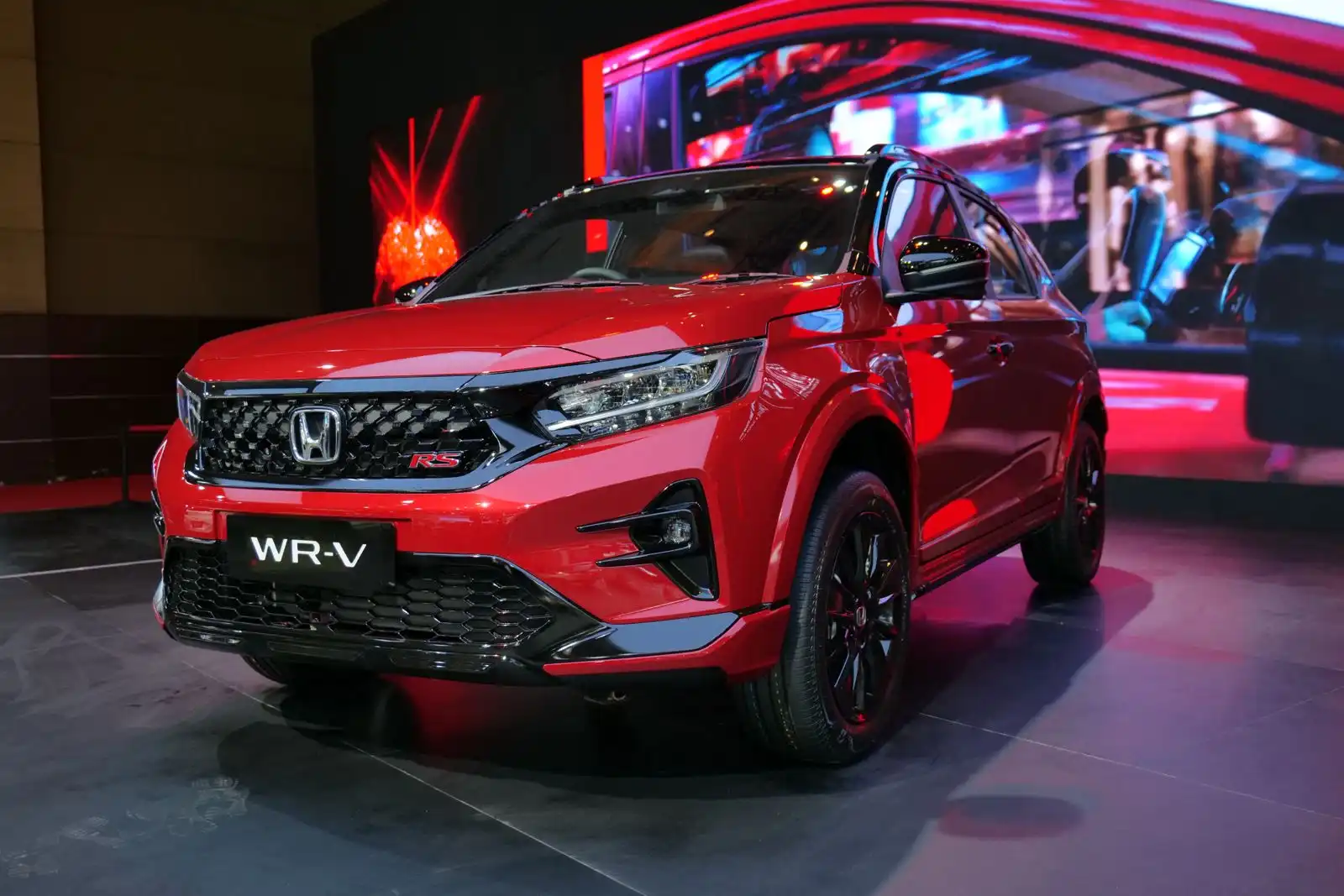 Honda New WR-V meluncur dengan pembaruan desain hingga fiturnya. Harga jadi lebih murah. Foto: dok. HPM