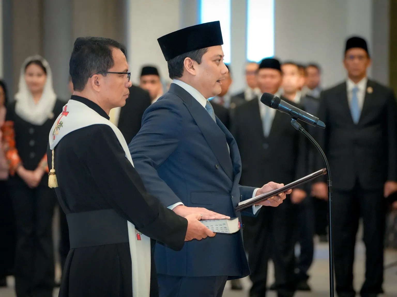 Thomas Djiwandono resmi dilantik sebagai Deputi Gubernur Bank Indonesia periode 2026–2031 melalui Keputusan Presiden dan pengambilan sumpah di Mahkamah Agung. Foto: Dok. Bank Indonesia