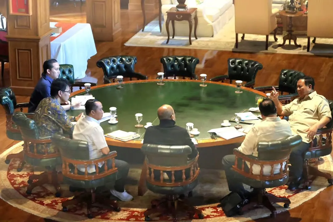 Suasana pertemuan Presiden Prabowo Subianto bersama para menteri bidang ekonomi di Hambalang (Foto: Kementerian Bidang Perekonomian) 