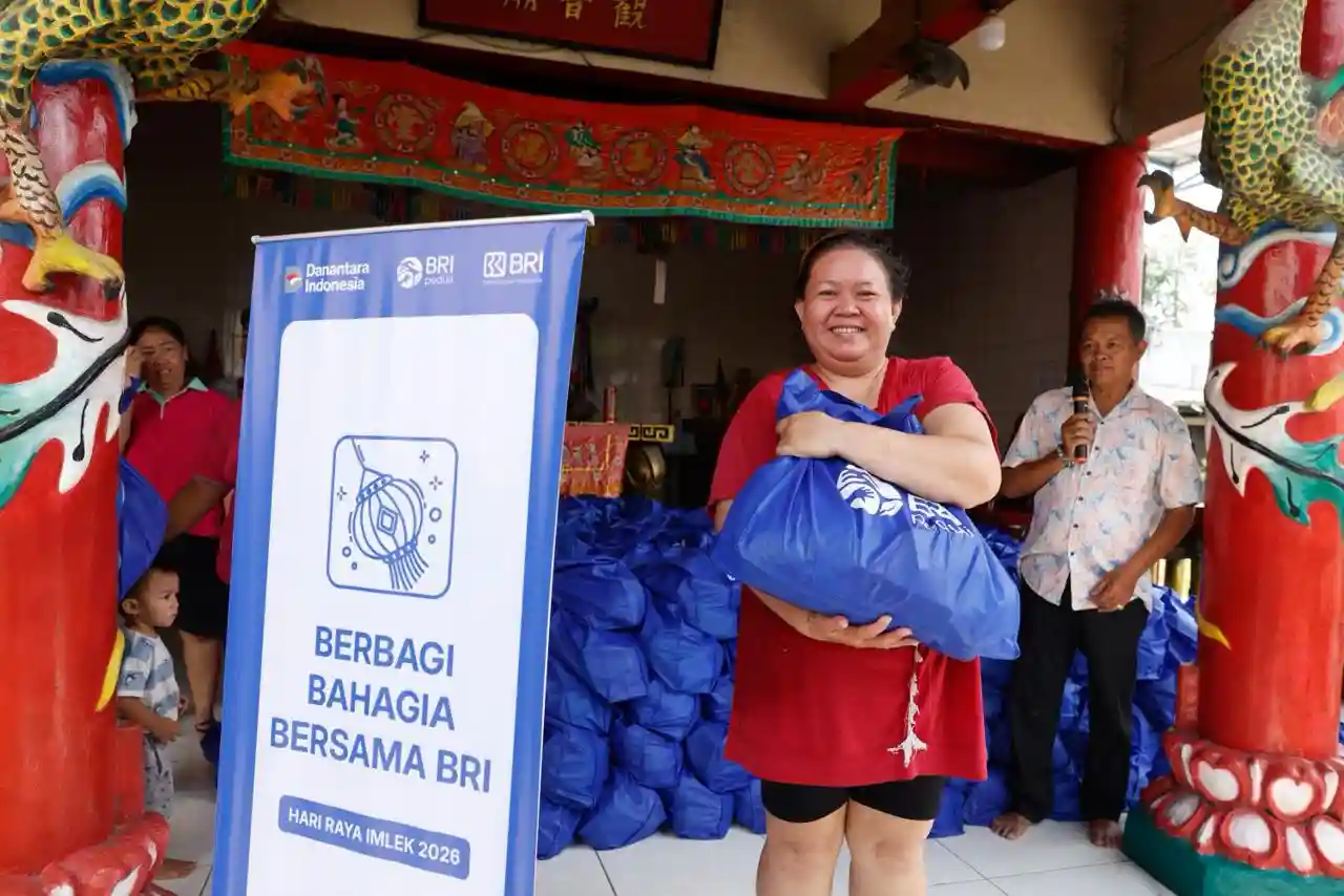 Peringati Imlek 2026, BRI Peduli hadirkan aksi sosial di Tangerang lewat penyaluran 1.000 sembako secara ramah lingkungan. Foto: dok. BRI