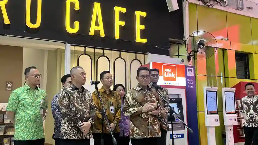  Menhub menyatakan akan mendorong PT Kereta Api Indonesia untuk memfasilitasi para pelaku usaha agar dapat memanfaatkan sarana dan prasarana 