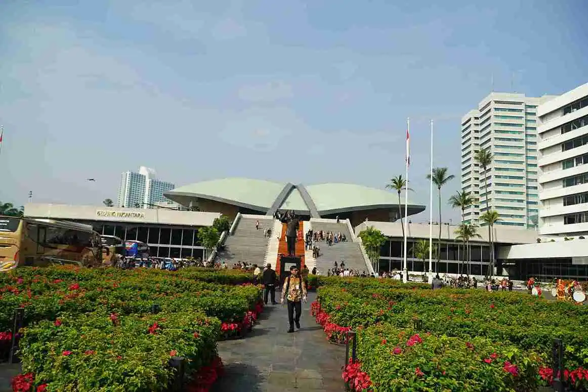 Ilustrasi Gedung Dewan Perwakilan Rakyat Indonesia di Senayan, Jakarta Selatan. Foto: Dok KabarBursa.com