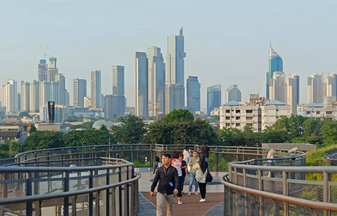 Kiwoom Sekuritas menilai outlook negatif Fitch membuat pasar makin sensitif terhadap kebijakan fiskal, rupiah, dan stabilitas ekonomi Indonesia. Foto: Dok. Xinhua