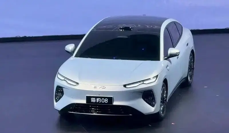 Seal 08 siap meluncur tahun ini, Sedan listrik baru BYD dengan baterai canggih terbaru dan jarak tempuh 1.000 km. Foto: Yiche