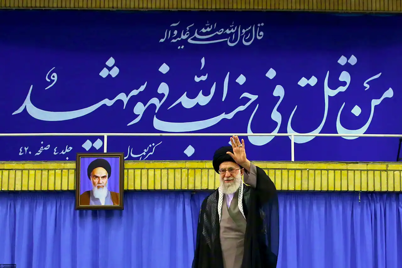 Ayatollah Ali Khamenei pada 6 September 2016 menyampaikan pidato di Hosseinieh Imam Khomeini pada peringatan tragedi Mina. (Foto: khamenei.ir)