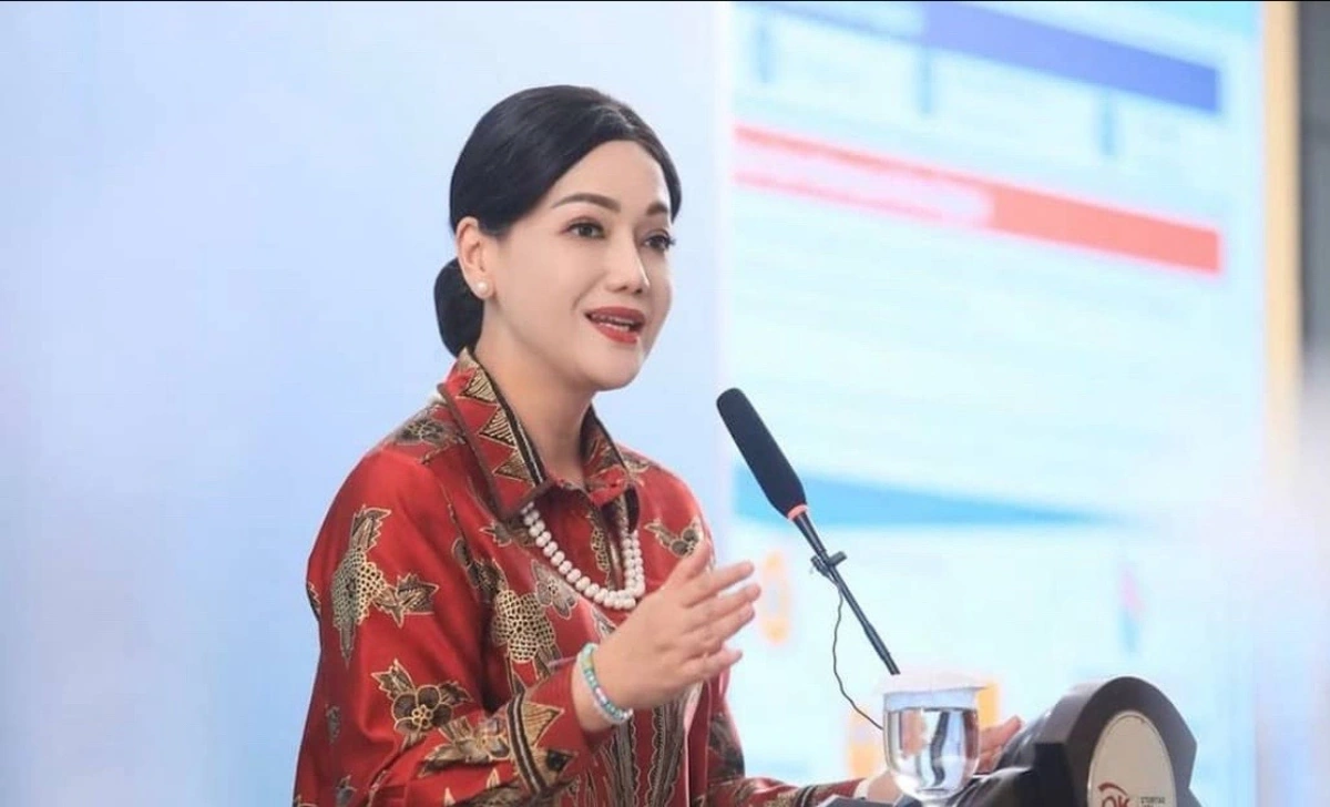   Friderica Widyasari Dewi sebagai Ketua Dewan  Komisioner Otoritas Jasa Keuangan . (Foto: Dok. Instagram pribadi Friderica)