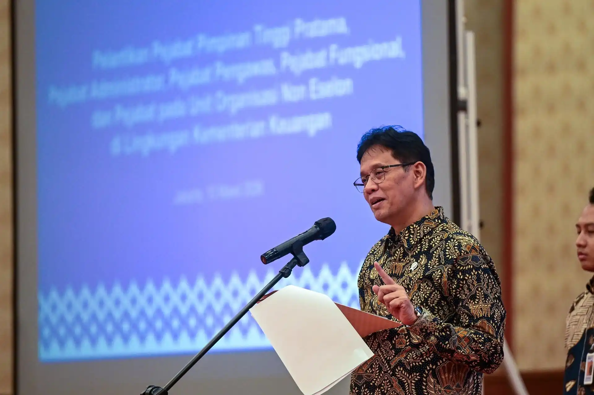 IESR menyebut kenaikan harga minyak USD1 bisa membuat APBN tekor Rp6,7 triliun akibat lonjakan subsidi BBM, LPG, dan listrik di tengah konflik global. Foto: Dok. Kemenkeu
