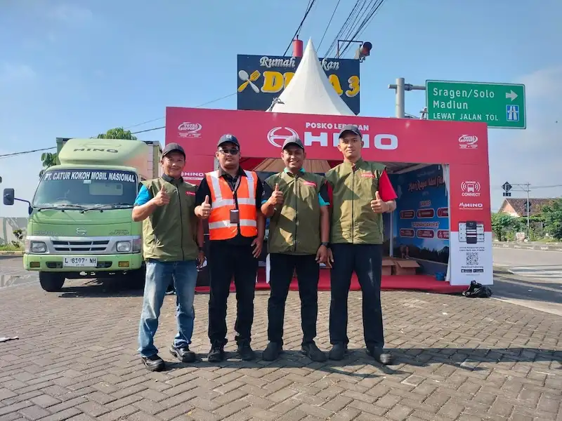 Posko lebaran Hino mulai beroperasi. Foto: HMSI