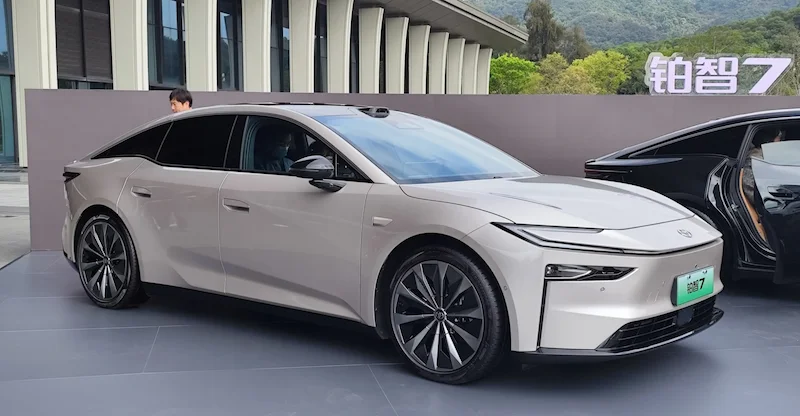 GAC-Toyota bZ7 yang laris manis dalam sejam. Foto: carnewschina.
