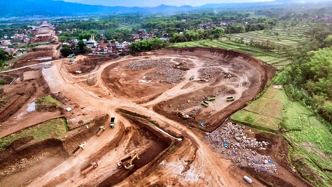 Kinerja keuangan PPRE nyungsep, harga saham sulit dikontrol. (Foto: dok PP Presisi)