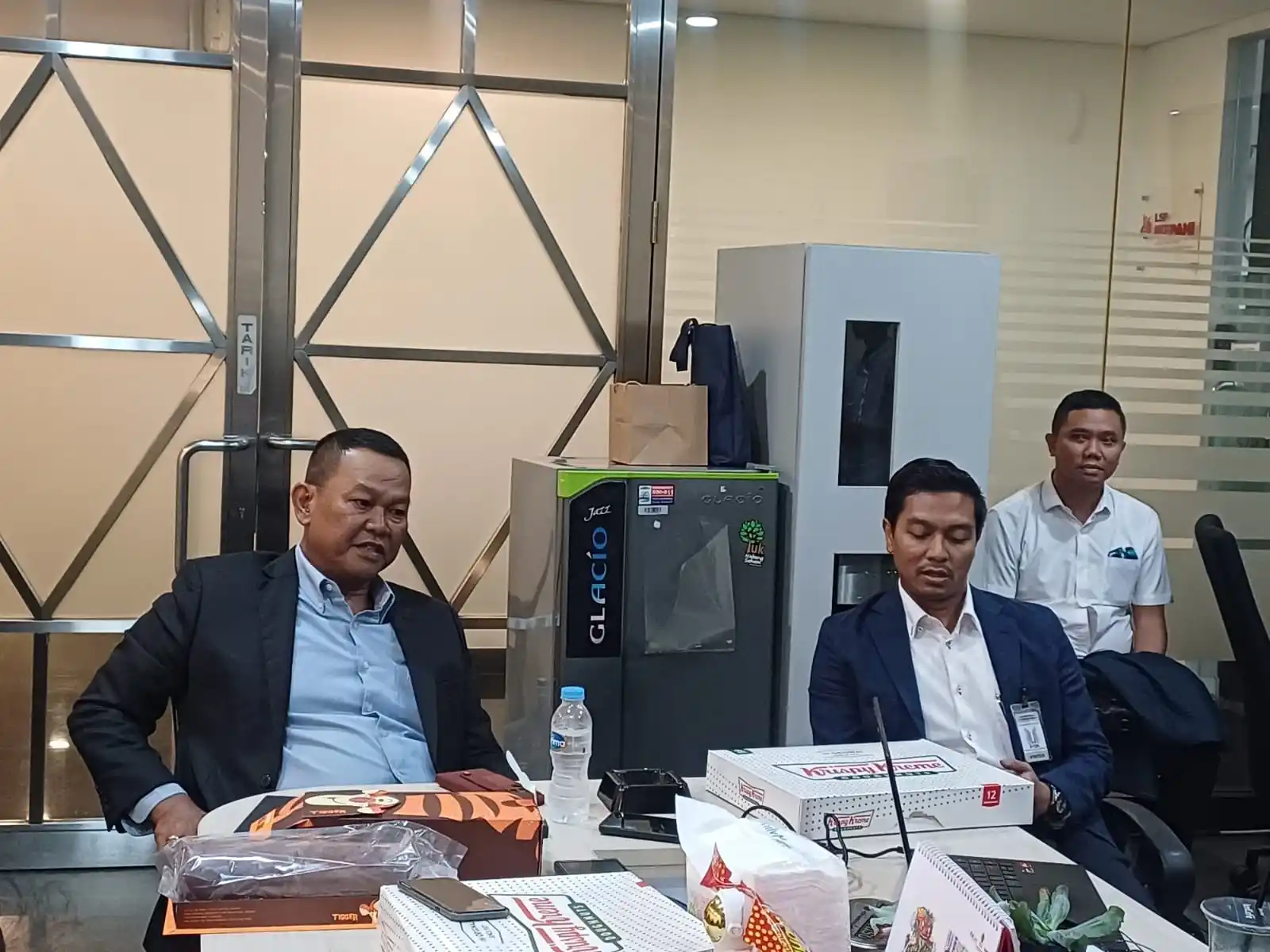 Dari kiri Direktur Utama WIKA Beton Kuntjara dan jajaran direksi yang mendampingi di di pressroom Gedung Bursa Efek Indonesia, Jakarta, Senin, 6 April 2026. (Foto: Desty Luthfiani/ KabarBursa.com) 