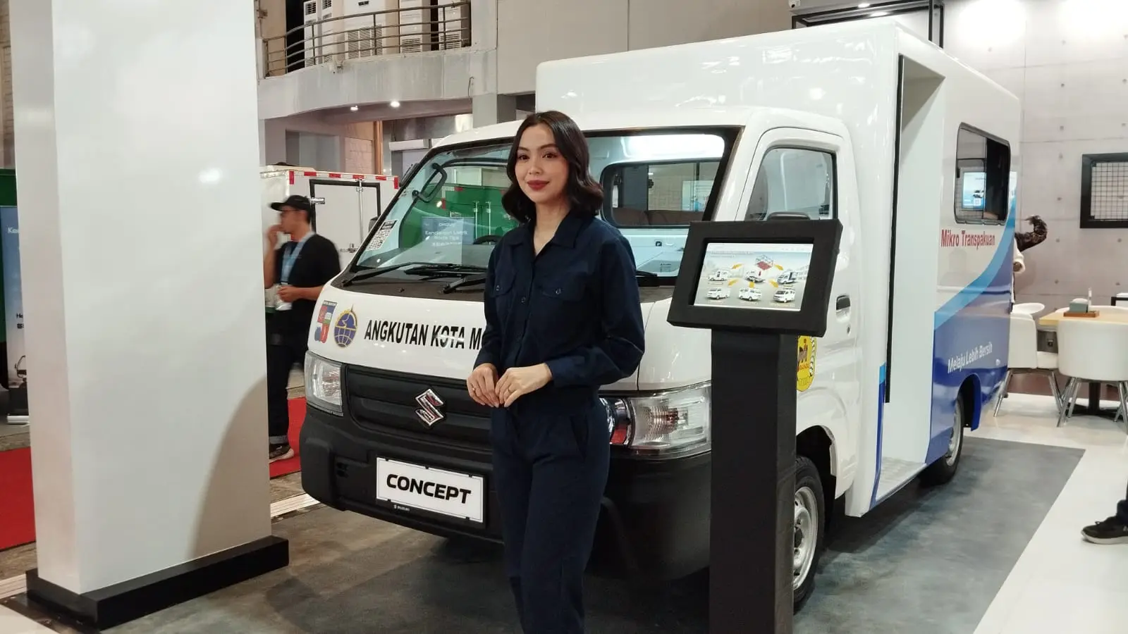 Suzuki pamerkan lini kendaraan niaga di GIICOMVEC 2026, dari Carry hingga APV. Foto: Harun/KabarBursa.com