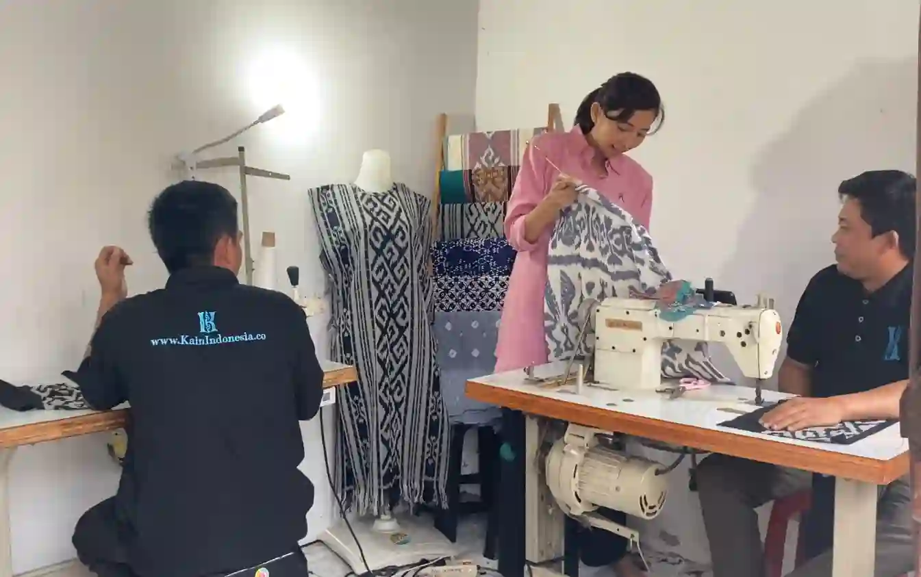 KainIndonesia.co bawa wastra nusantara tembus pasar modern lewat dukungan LinkUMKM BRI. Foto: dok. BRI