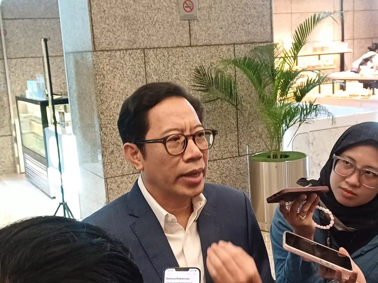 Direktur Penilaian BEI, I Gede Nyoman Yetna usai menghadiri acara seremonial pencatatan saham PT BSA Logistics Indonesia Tbk atau WBSA hari ini Jumat, 10 April 2026. Desty Luthfiani/KabarBursa.com