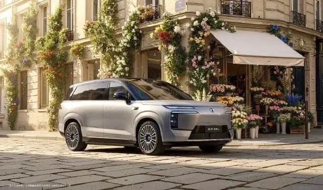 Denza N8L Flash Charge Ediotion sudah bisa dipesan. Tawarkan fitur canggih dan kenyamanan SUV premium. Foto: Denza.