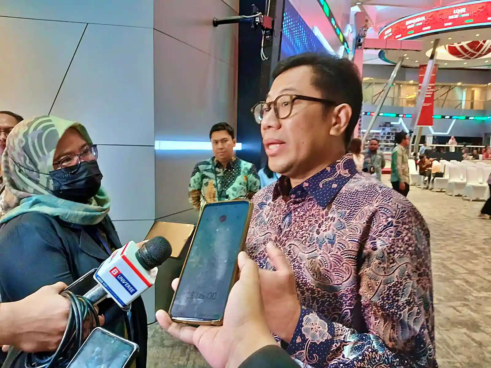 Direktur Penilaian Perusahaan Bursa Efek Indonesia (BEI), I Gede Nyoman Yetna, saat berbicara kepada wartawan di main hall BEI, Jakarta. (Foto: KabarBursa/Hutama Prayoga)
